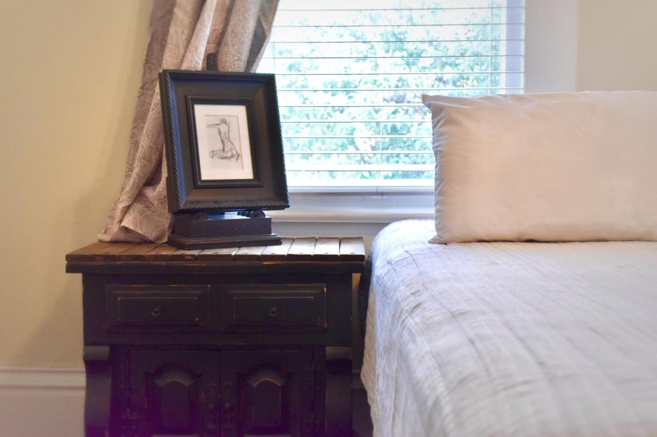 Greeley Gardens 2Nd Floor Efficiency With A View Apartment Houston Bagian luar foto